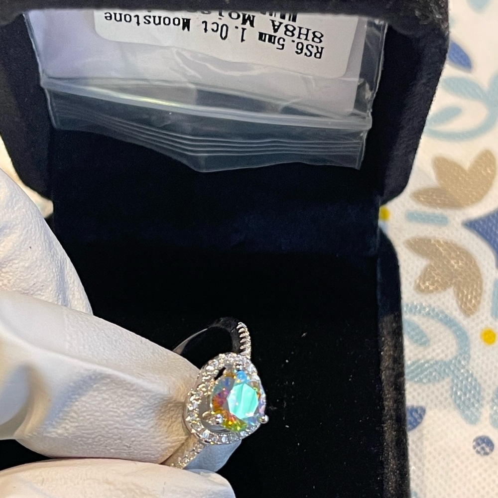 925 Sterling Silver Moissanite Heart Dainty Band Ring